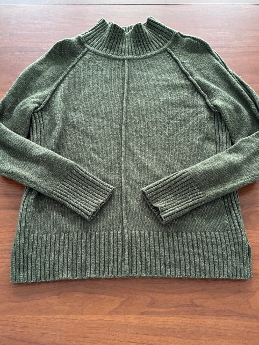 Ann Taylor Olive Green Mock Neck Sweater Size M